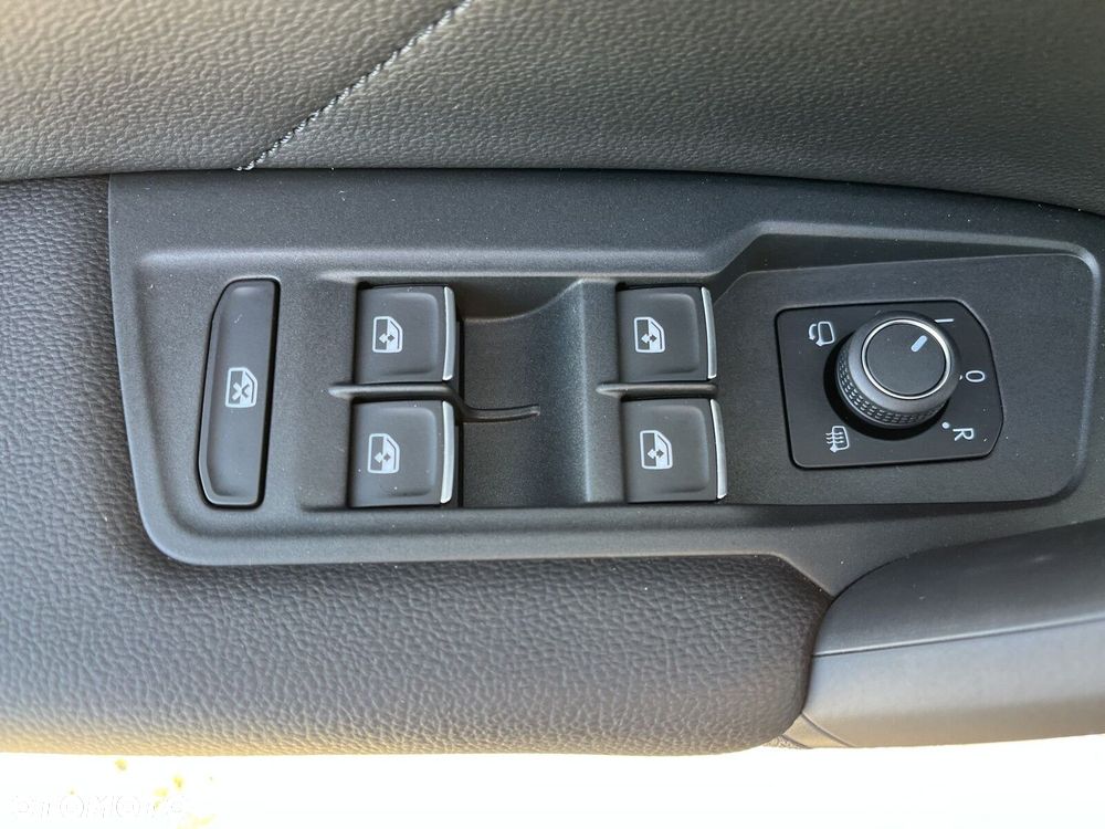 Volkswagen Tiguan 2.0 TSI 4Mot Elegance DSG - 25