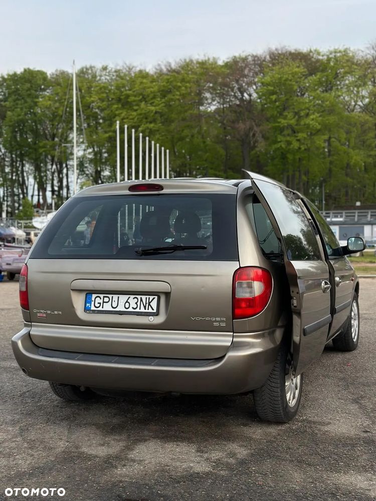 Chrysler Voyager 2.4 SE - 3