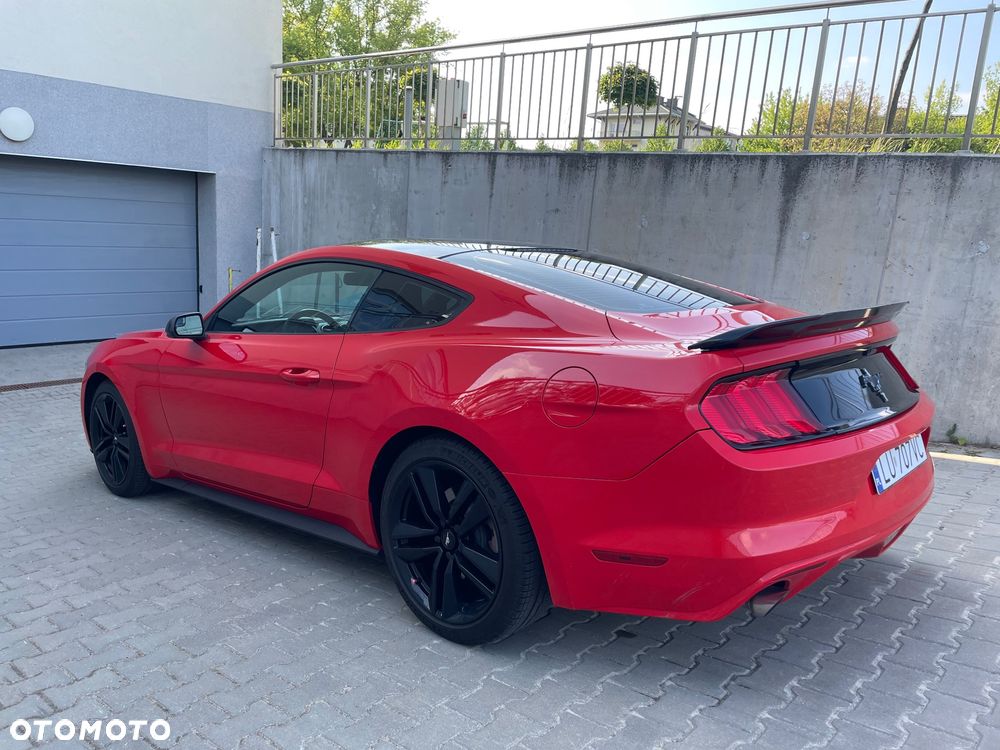 Ford Mustang - 5