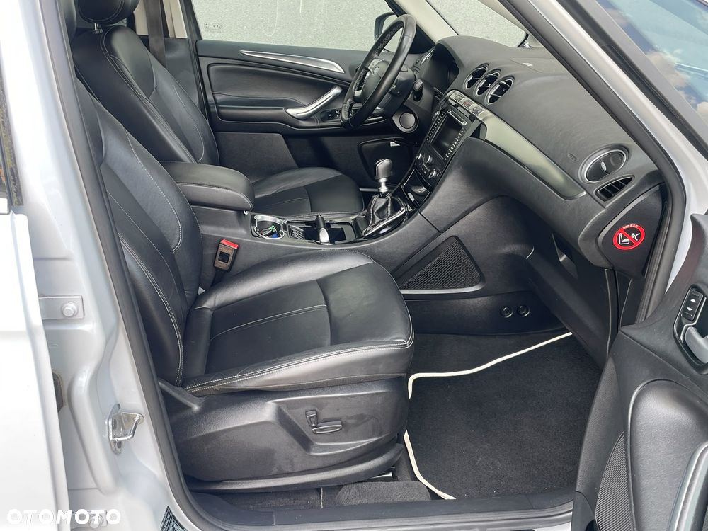 Ford S-Max 2.0 TDCi DPF Titanium X - 20