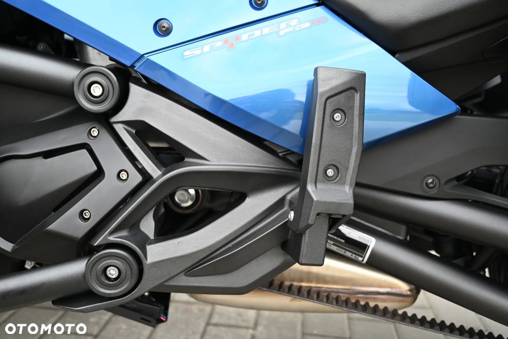 Can-Am Spyder - 33
