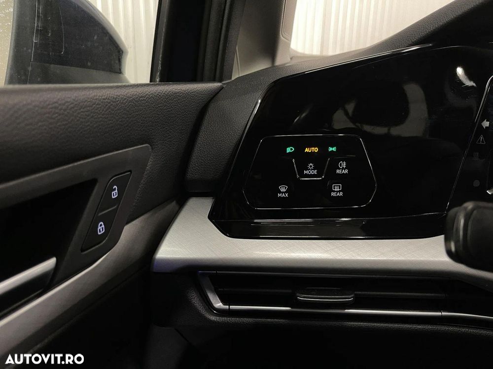 Volkswagen Golf 2.0 TDI SCR DSG Life - 25