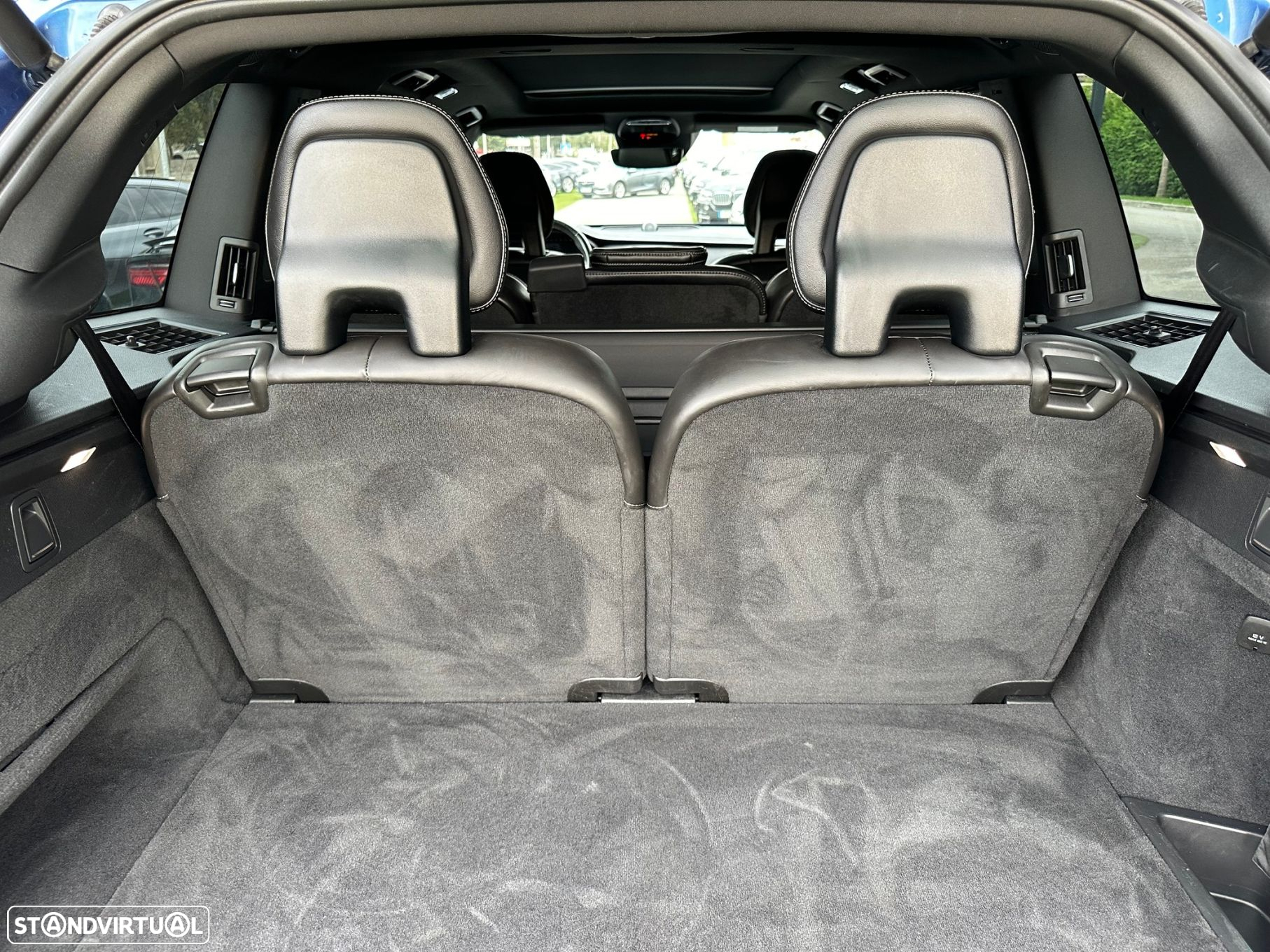 Volvo XC 90 2.0 T8 PHEV R-Design AWD - 6