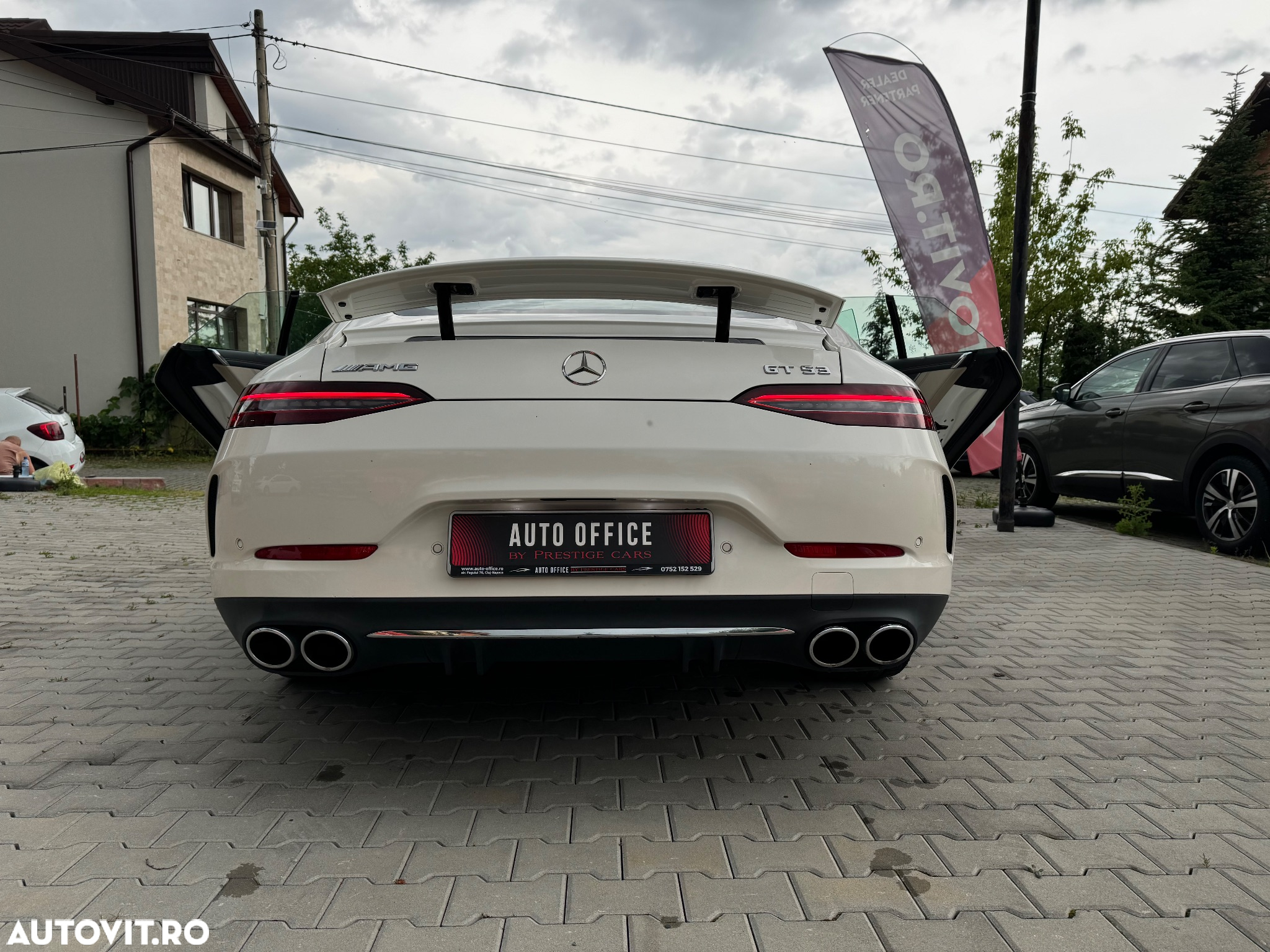 Mercedes-Benz AMG GT 53 4MATIC+ - 24
