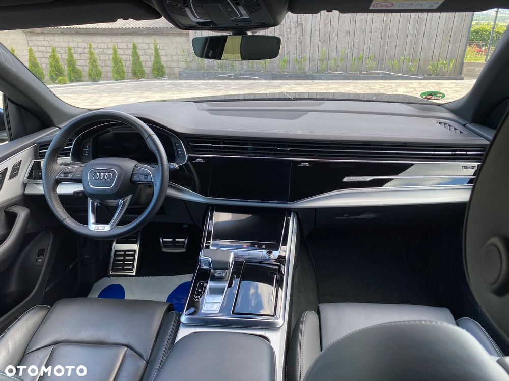 Audi Q8 55 TFSI quattro tiptronic - 16