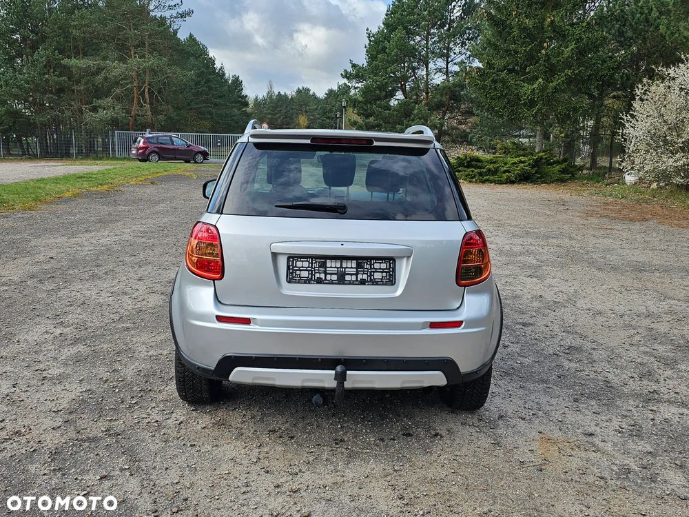 Suzuki SX4 2.0 DDiS 4x2 Comfort - 24