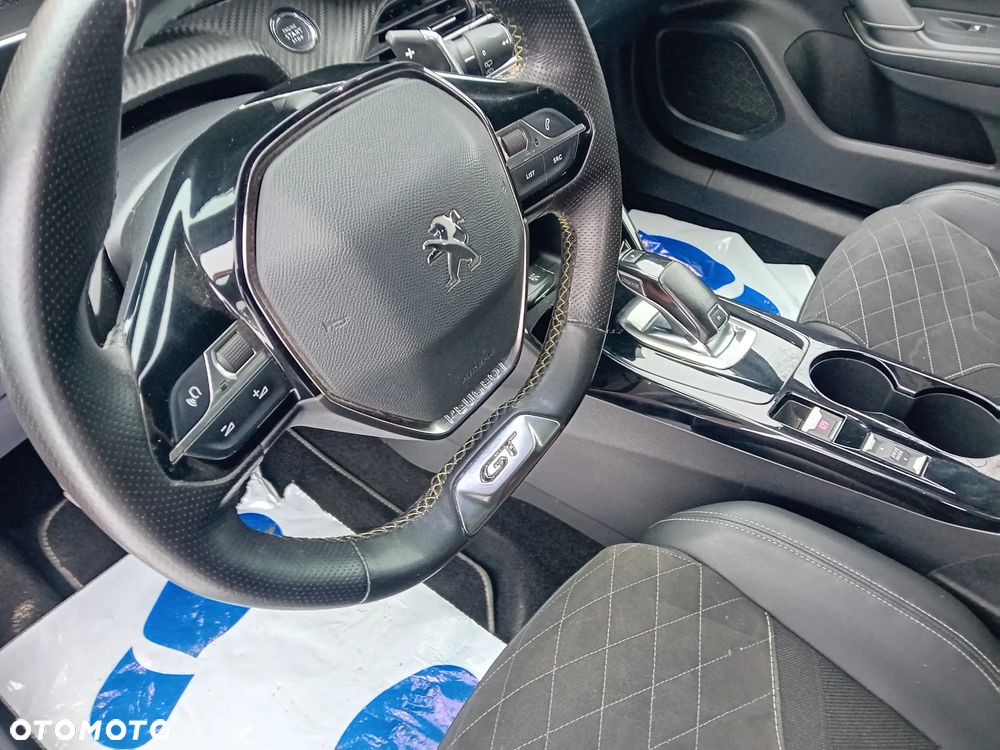 Peugeot 2008 PureTech 155 EAT8 GT - 5