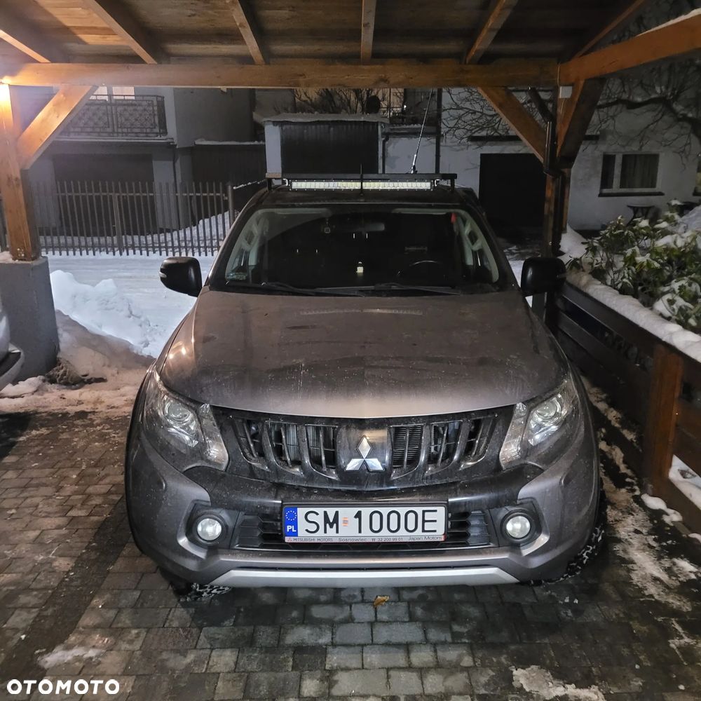 Mitsubishi L200 2.4 d DC Black Edition EU6 - 9