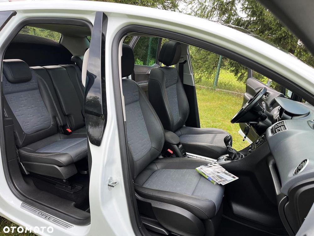 Opel Meriva - 8