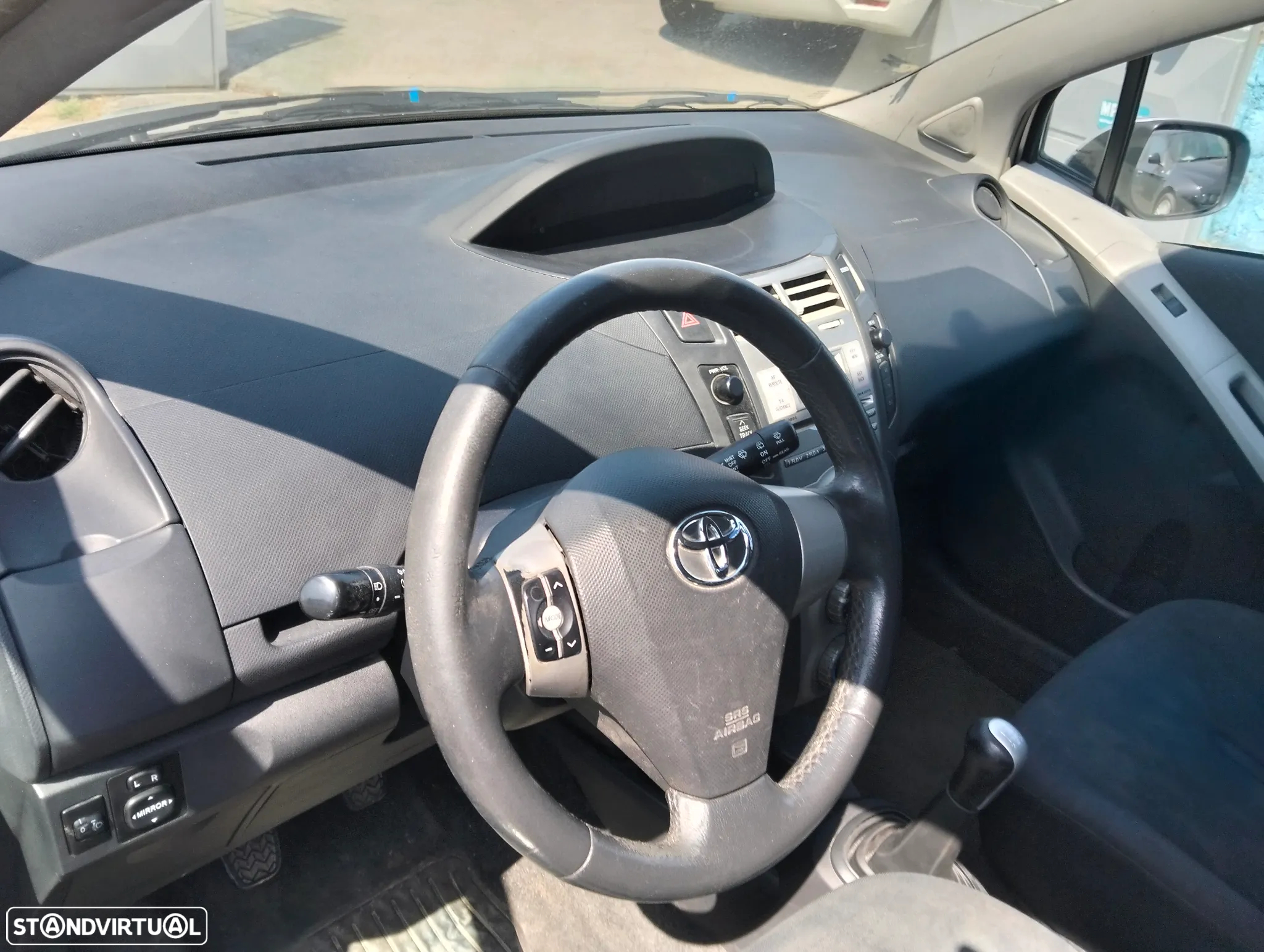 Toyota Yaris 1.4 D-4D AC Manual+VSC - 12