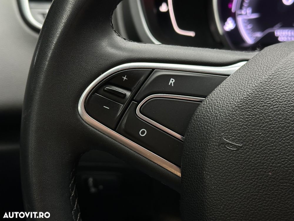 Renault Scenic BLUE dCi 120 EDC BUSINESS EDITION - 30