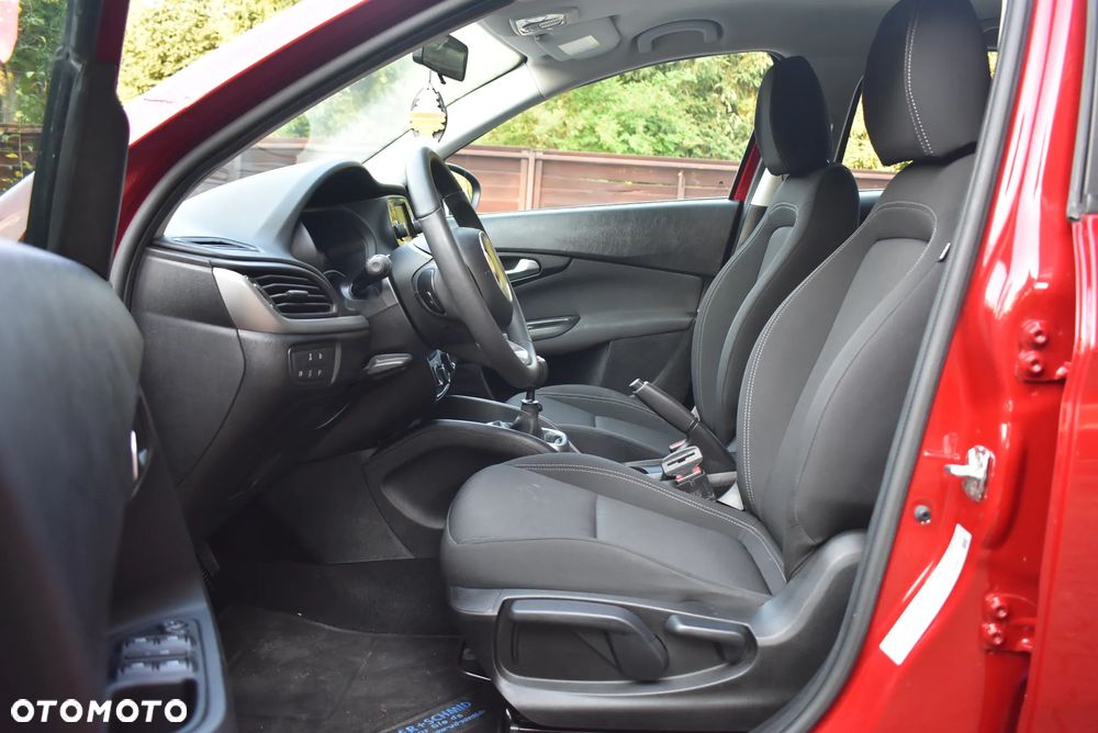 Fiat Tipo - 18