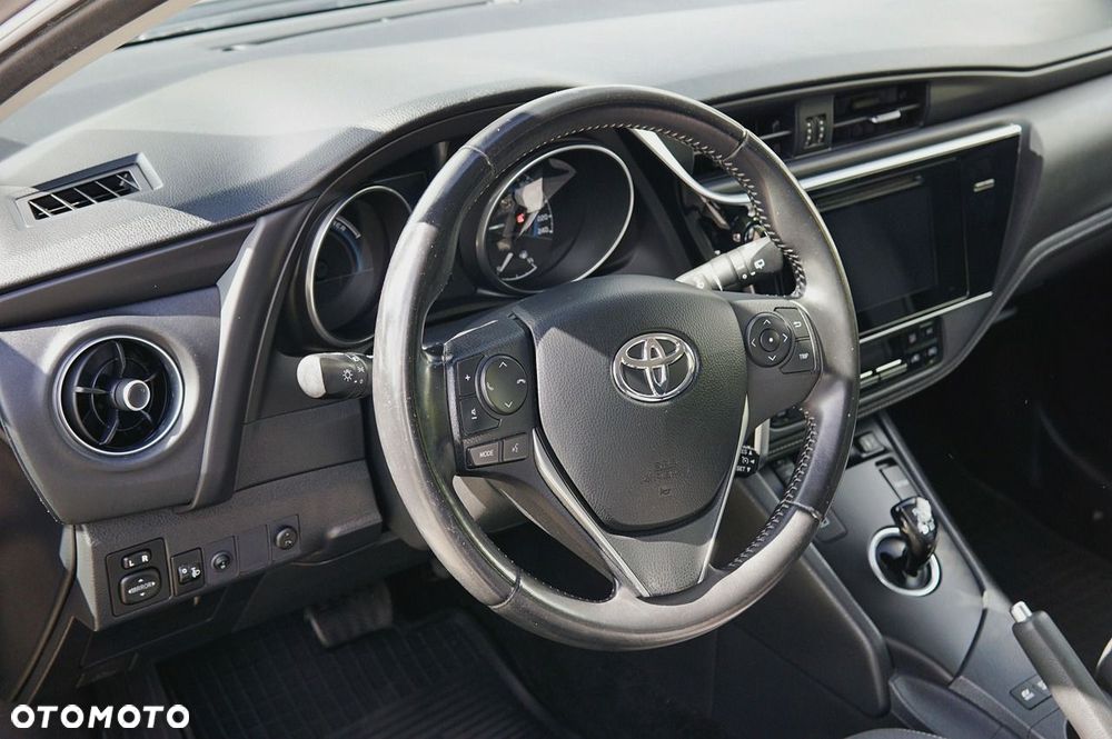 Toyota Auris Hybrid 135 Comfort - 10