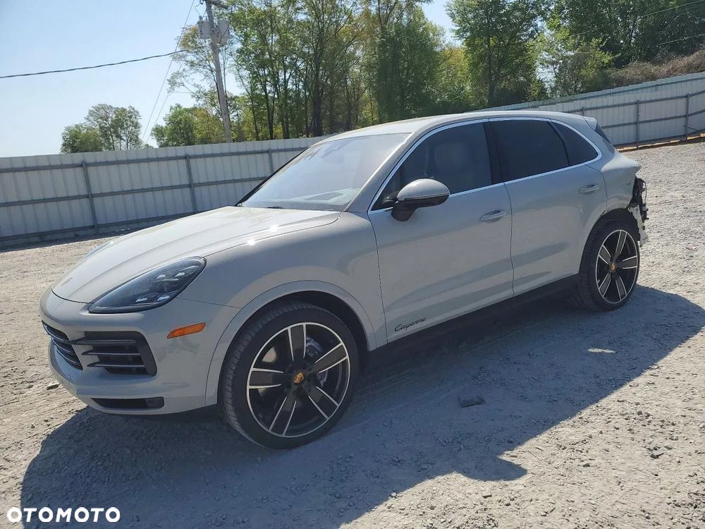 Porsche Cayenne Standard - 1