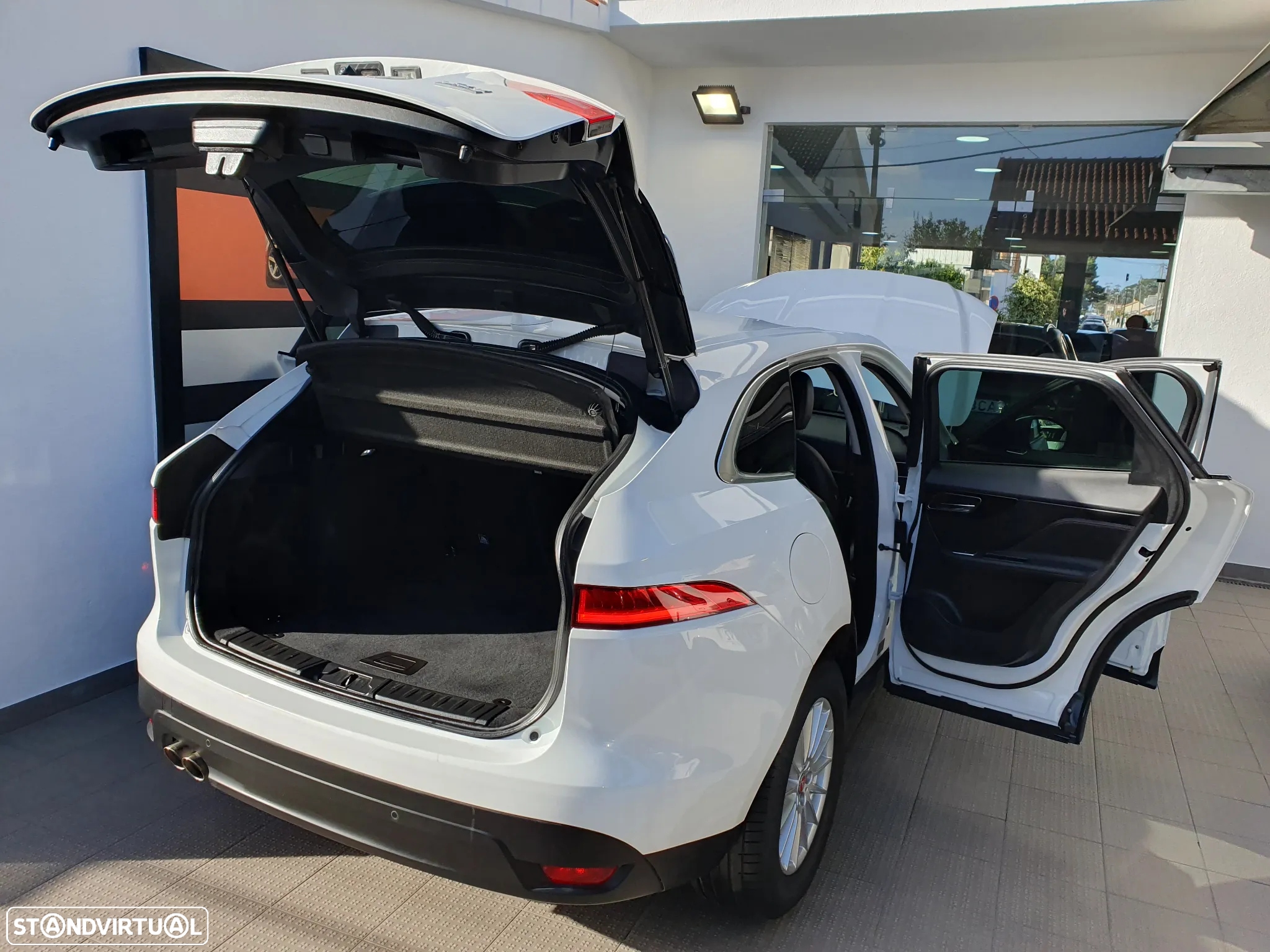 Jaguar F-Pace 20d AWD Aut. Prestige - 21