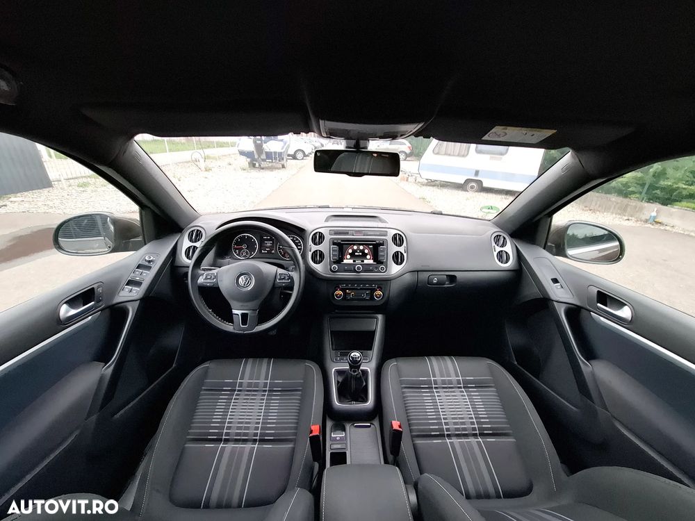 Volkswagen Tiguan 2.0 TDI SCR BlueMotion Technology Lounge Sport & Style - 17