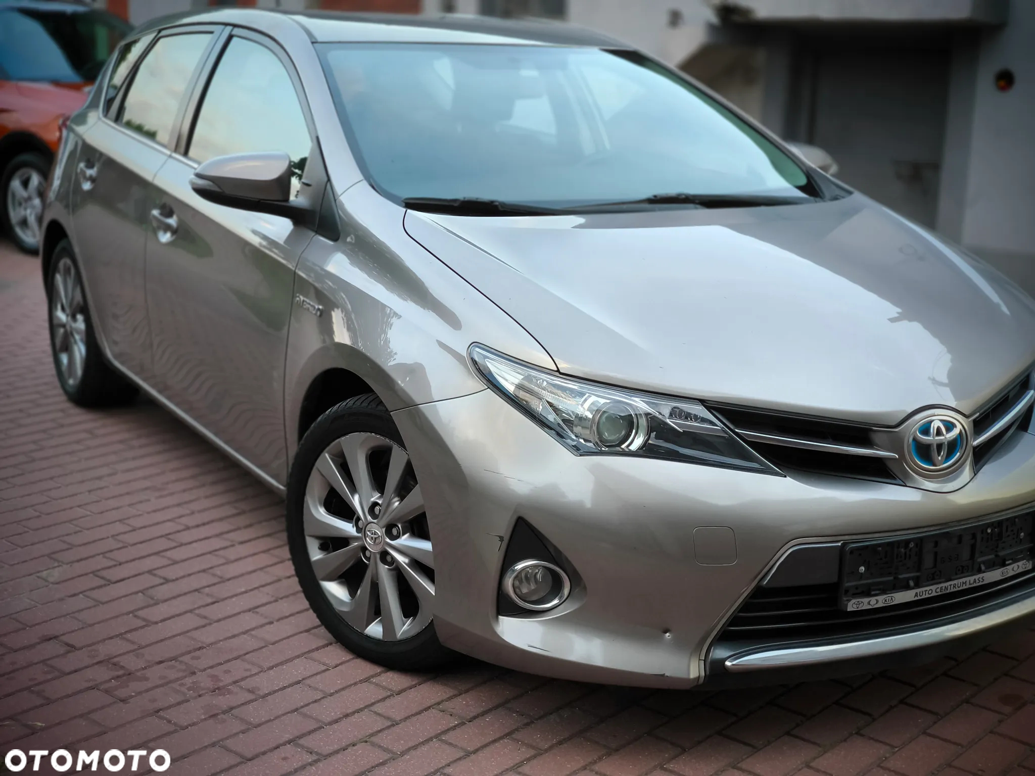 Toyota Auris 1.8 VVT-i Hybrid Automatik Style Selection - 36