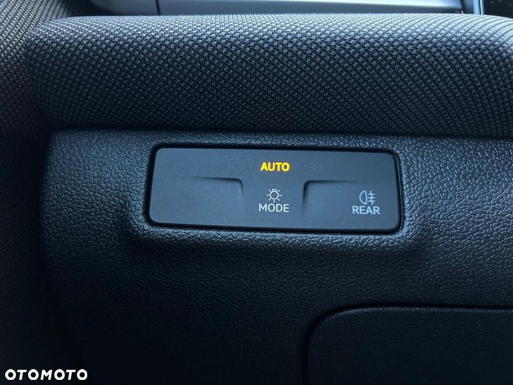 Volkswagen T-Roc - 23