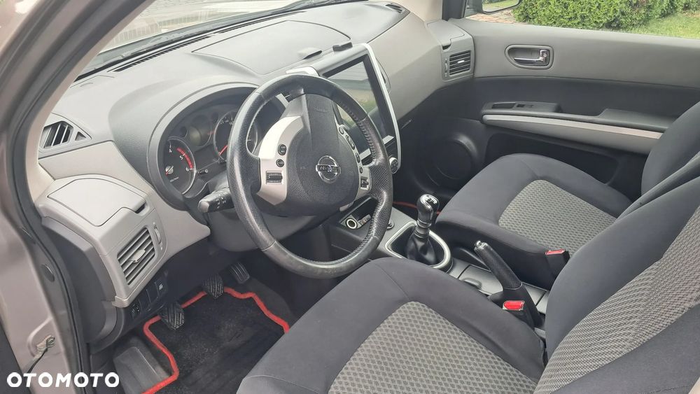 Nissan X-Trail 2.0 dCi 4x4 DPF LE - 9