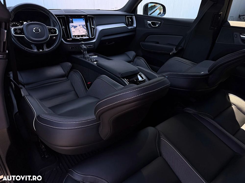 Volvo XC 60 T6 AWD R-Design - 19