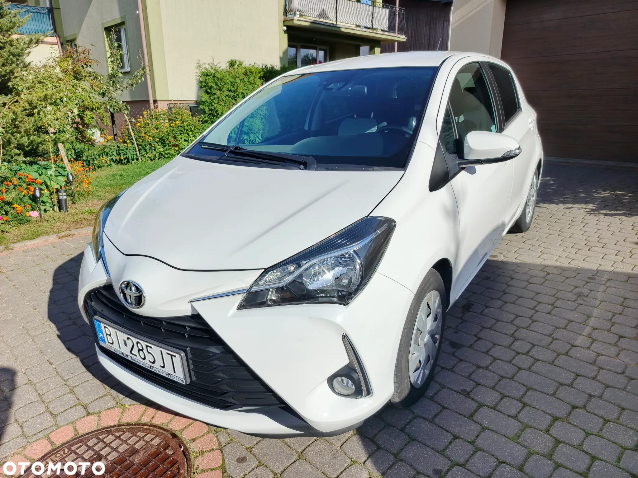 Toyota Yaris 1.5 Premium - 3