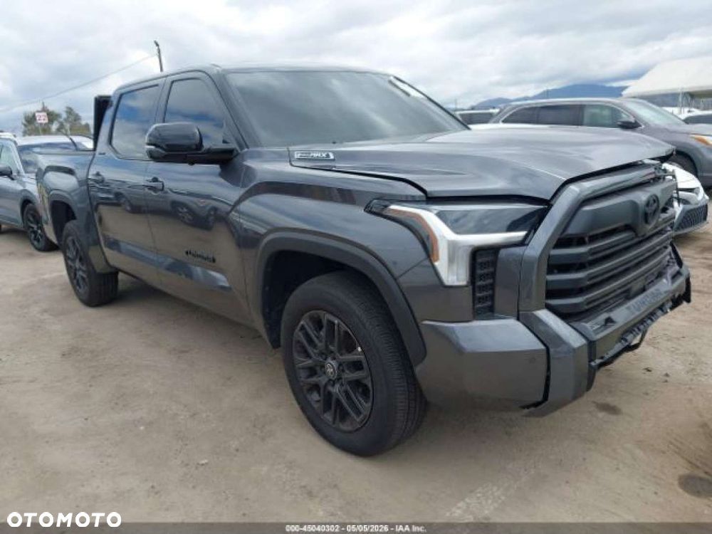 Toyota Tundra - 8