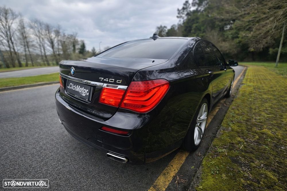 BMW 740 d Pack M - 22
