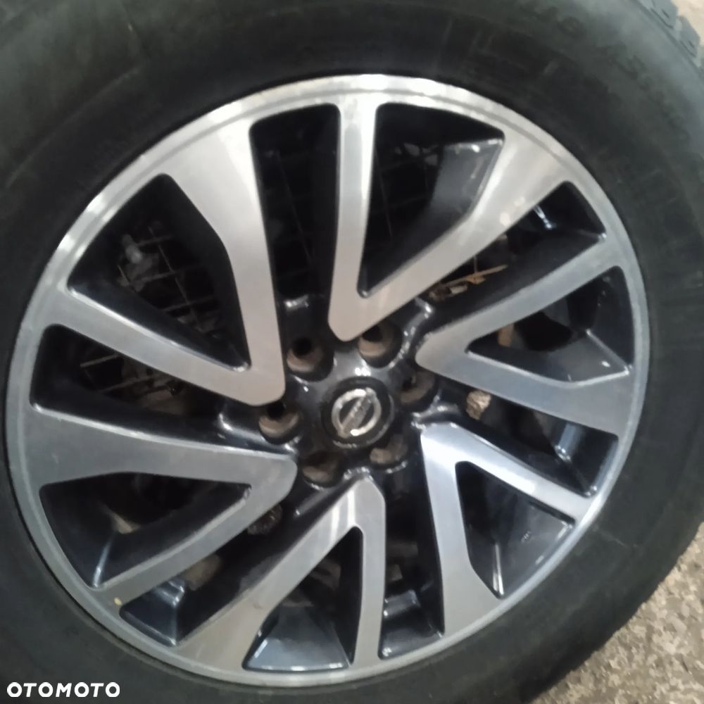 Koła felgi nissan 18 6x114.3 Et45 7J - 4