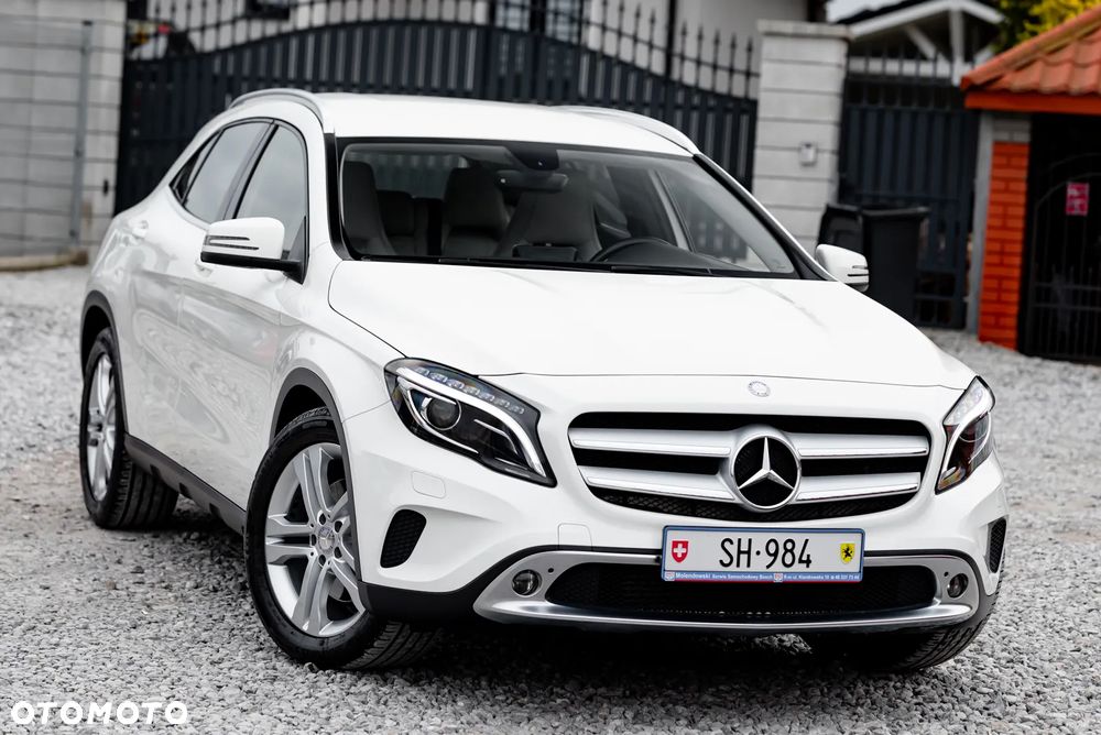 Mercedes-Benz GLA 250 4Matic 7G-DCT Activity Edition - 1