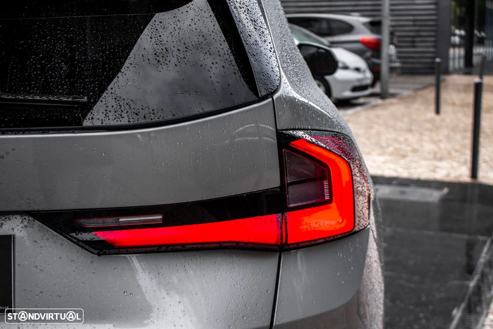 BMW iX1 xDrive30 - 9