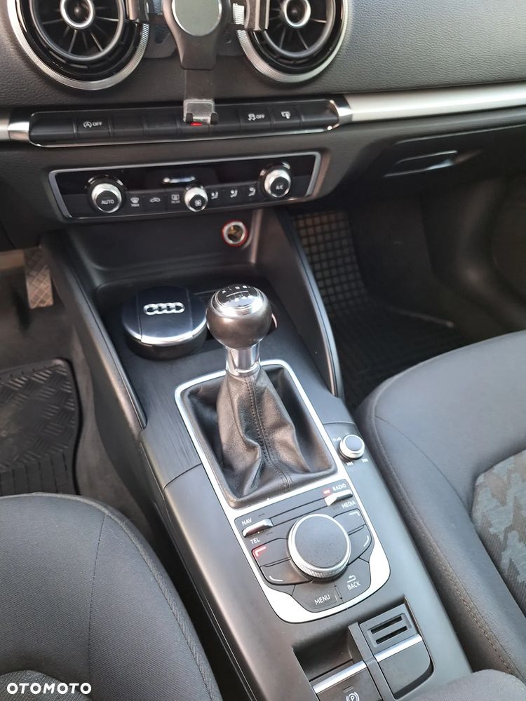 Audi A3 Sportback 1.4 TFSI Ambition - 10