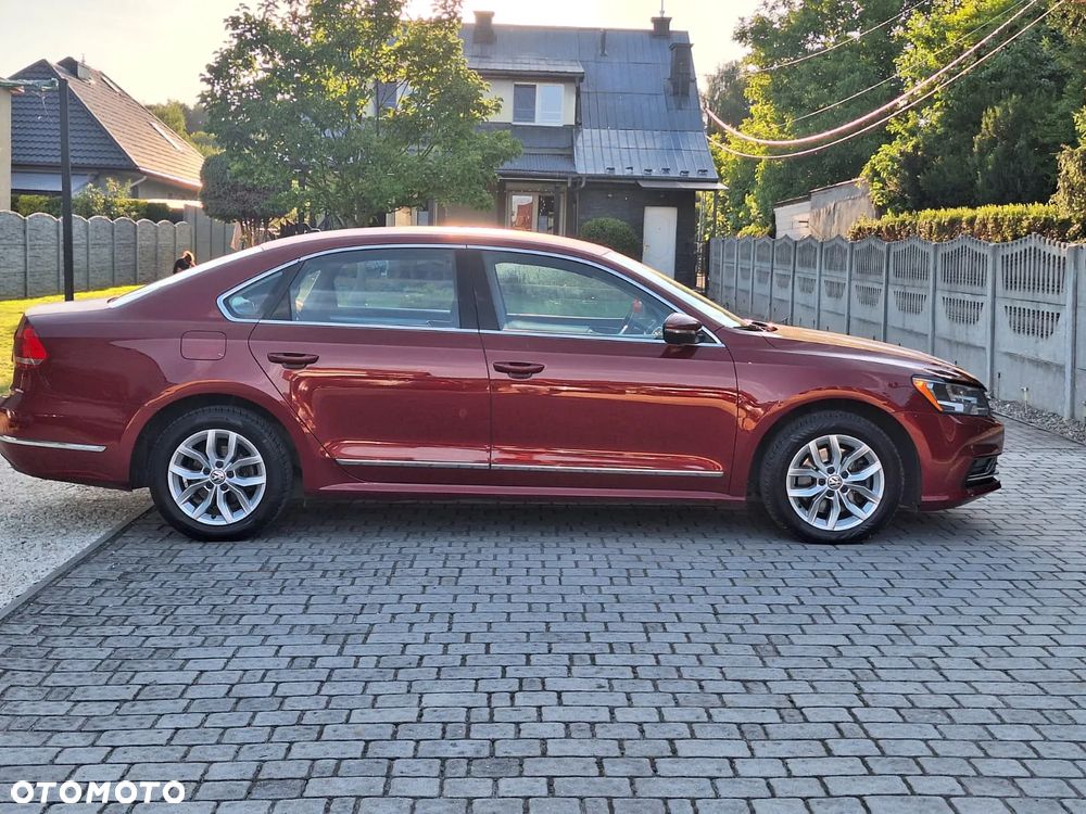 Volkswagen Passat - 6