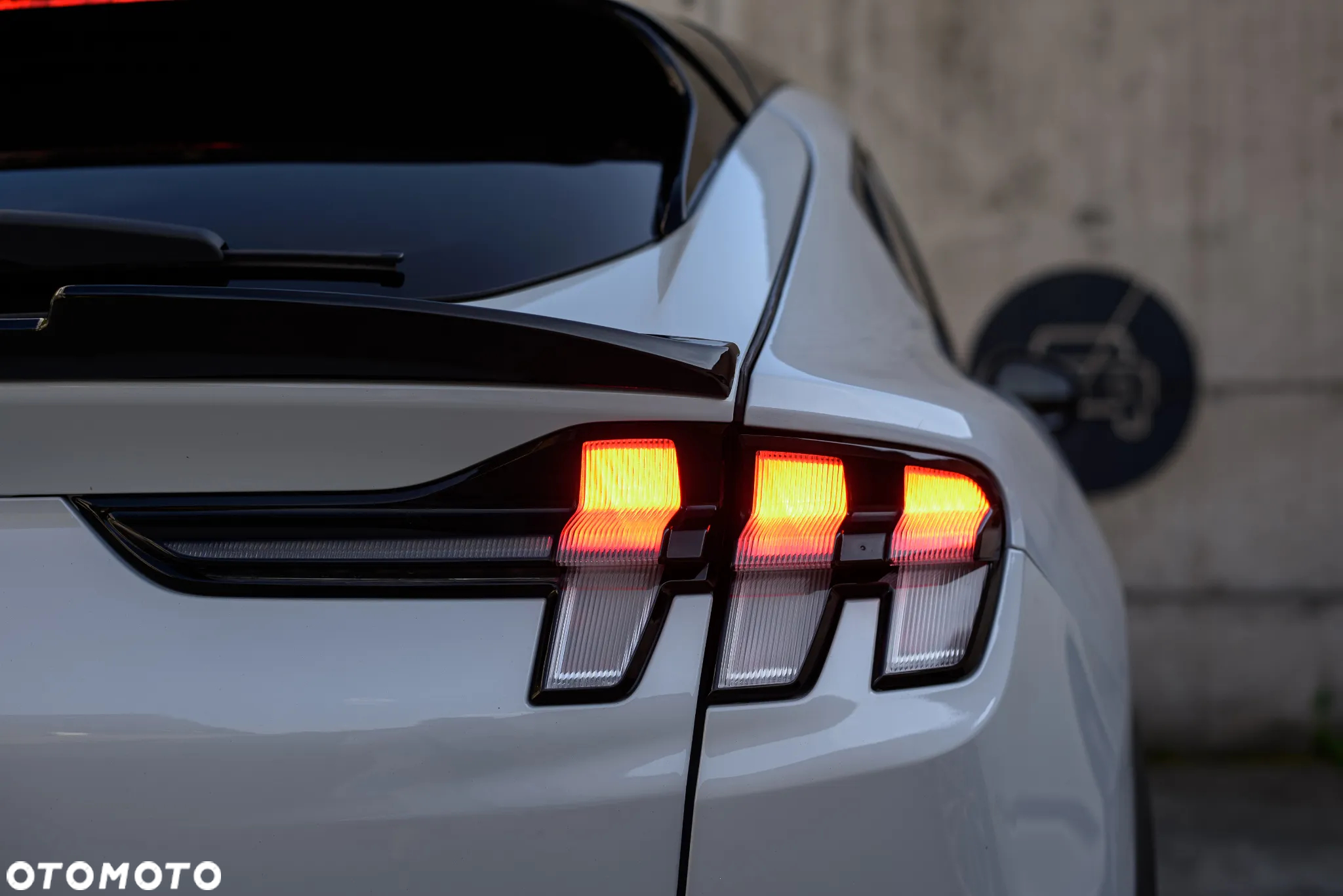 Ford Mustang Mach-E 75kWh RWD - 13