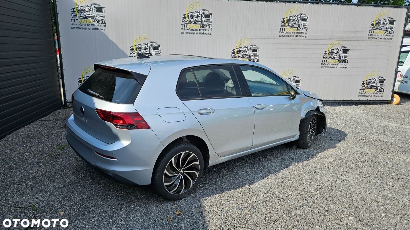 Volkswagen Golf - 2