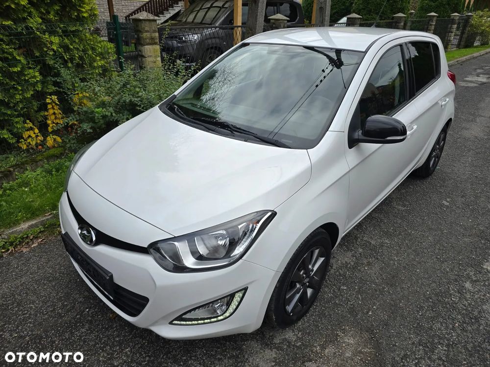 Hyundai i20 1.2 Fifa World Cup Edition - 17
