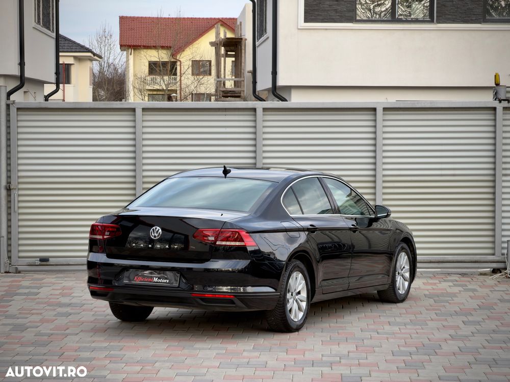 Volkswagen Passat 1.6 TDI DSG Comfortline - 2