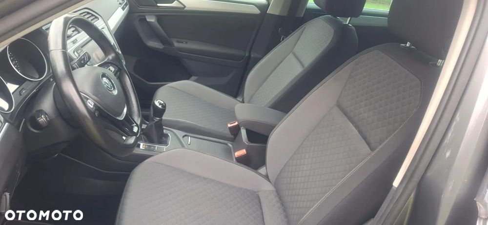 Volkswagen Tiguan - 20