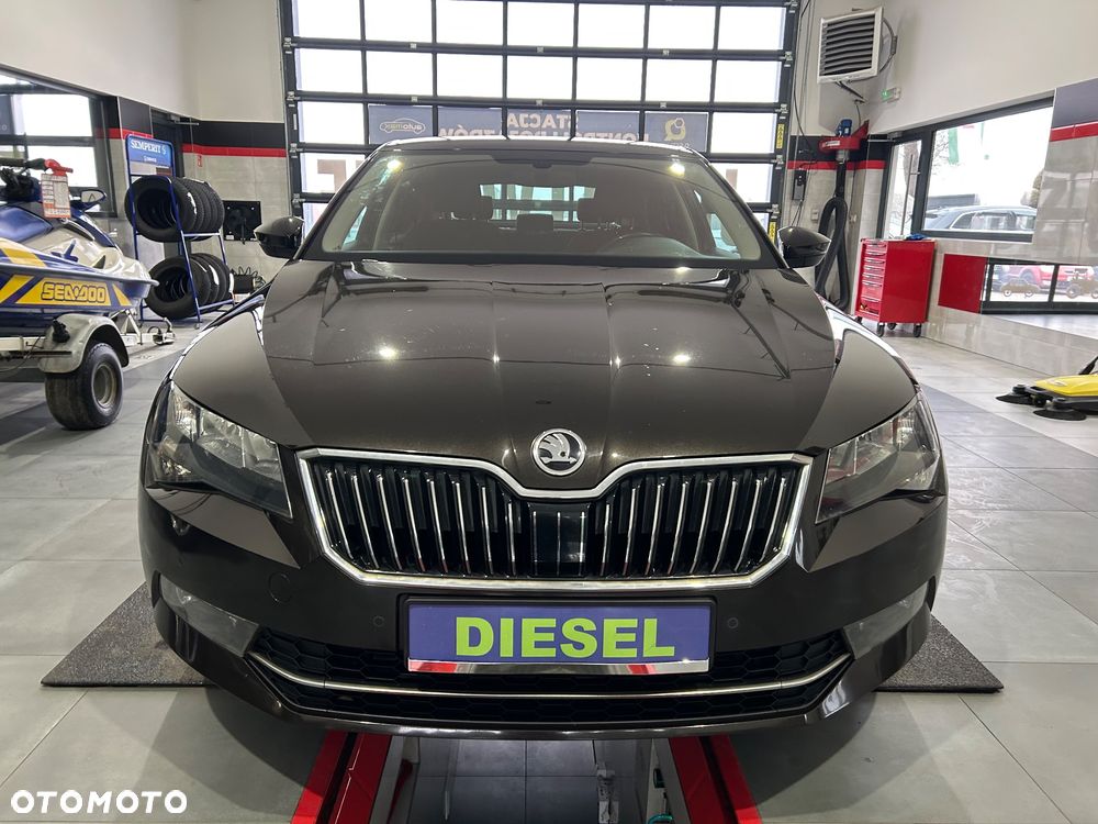 Skoda Superb 1.6 TDI GreenLine - 12