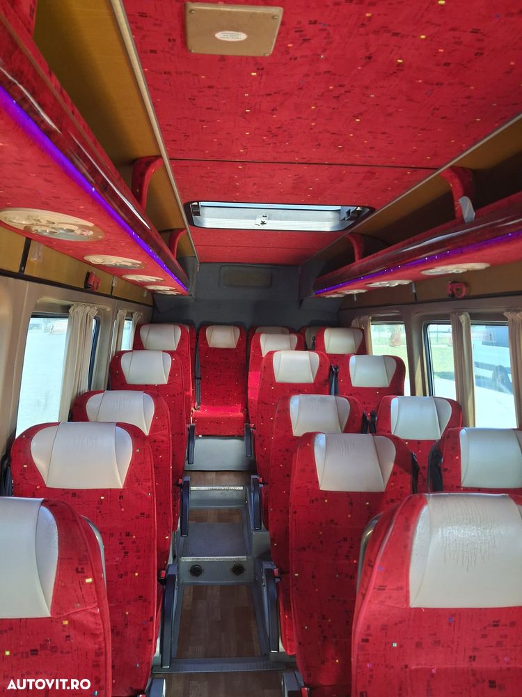 Mercedes-Benz Sprinter - 4