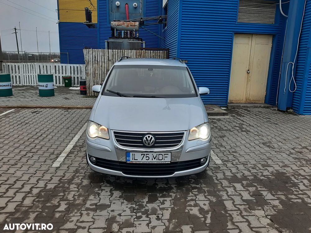 Volkswagen Touran 1.9 TDI DPF Highline DSG - 5
