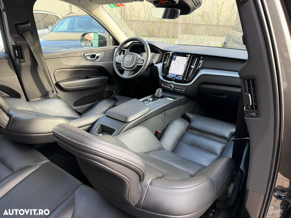 Volvo XC 60 B4 D Geartronic Momentum Pro - 5