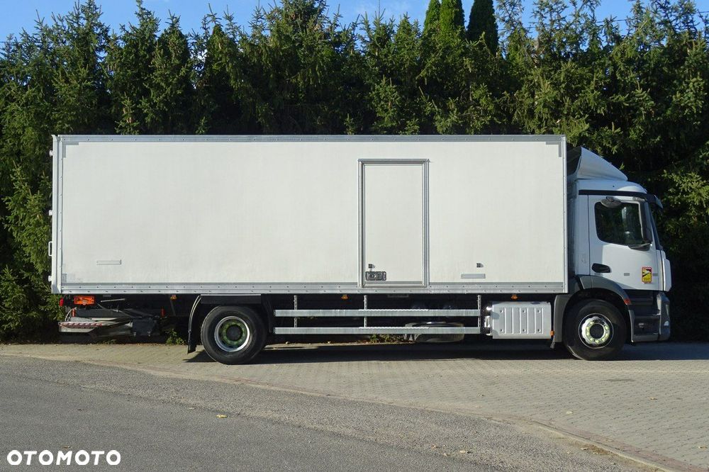 Mercedes-Benz Antos 1827 Euro 6 tylko 228tys.km ! ks. serwisowa kontener - 4