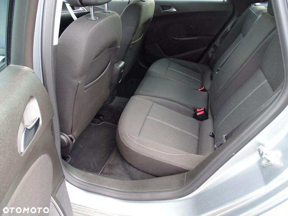 Opel Astra 1.4 Turbo Active - 24