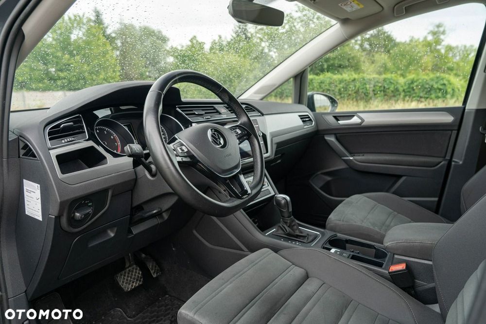 Volkswagen Touran 1.5 TSI EVO Comfortline Plus DSG - 16