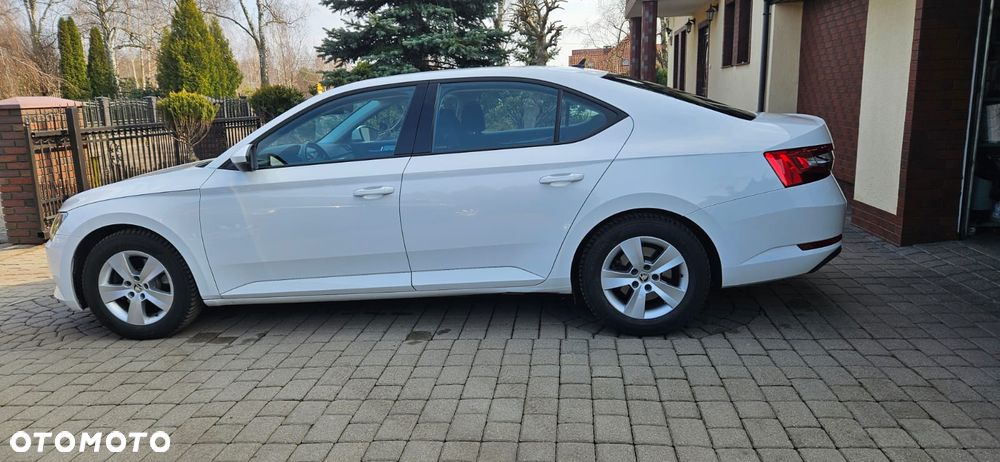 Skoda Superb 1.4 TSI ACTive - 3