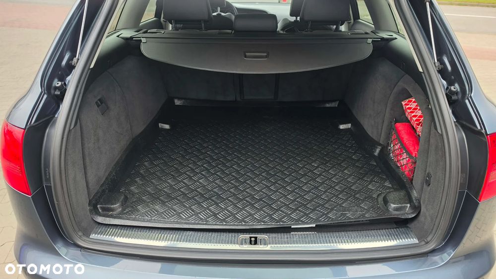 Audi A6 Avant 3.2 FSI tiptronic quattro - 12