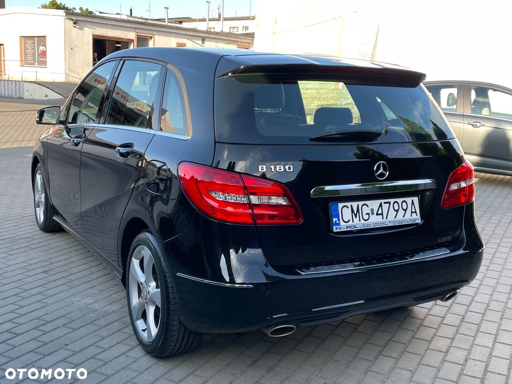 Mercedes-Benz Klasa B 180 7G-DCT - 4