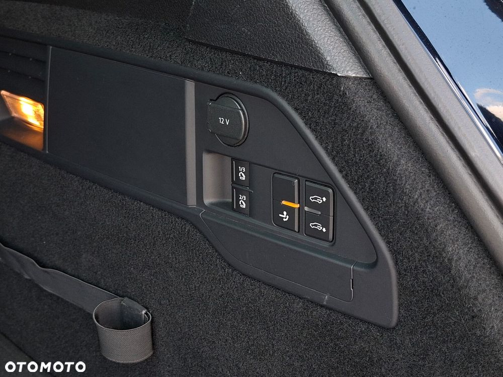 Volkswagen Touareg - 38