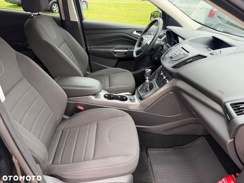 Ford Kuga - 31