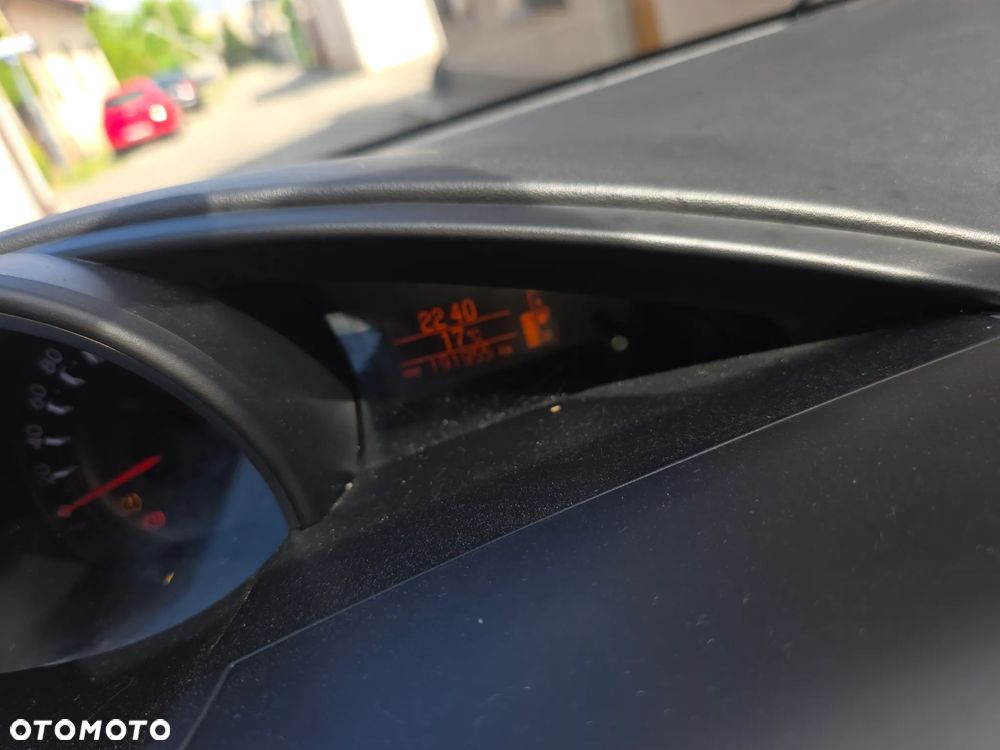Toyota Verso 1.8 Prestige 7os - 13